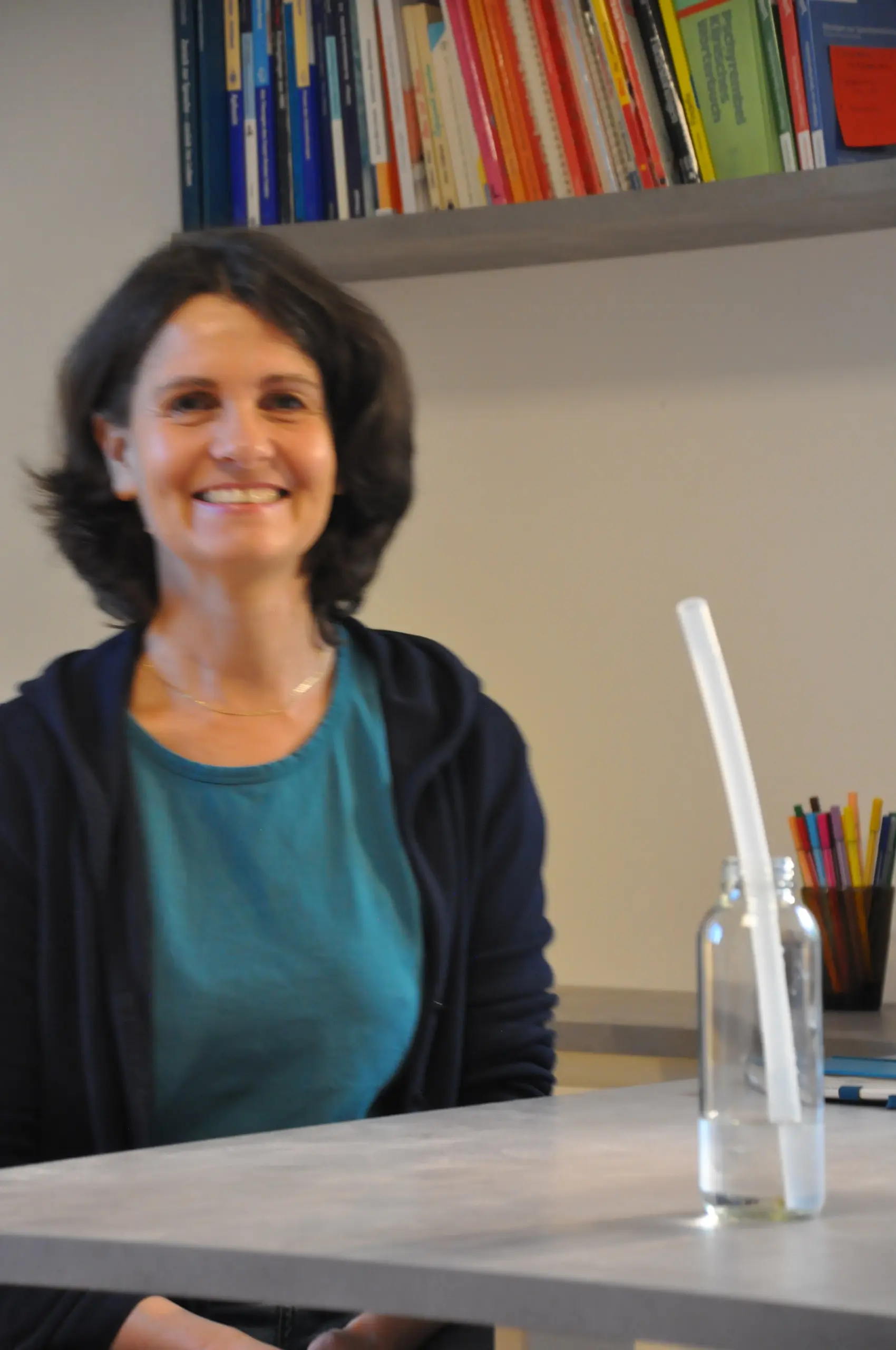 Edith Gangl, Logopädin in ihrer Praxis